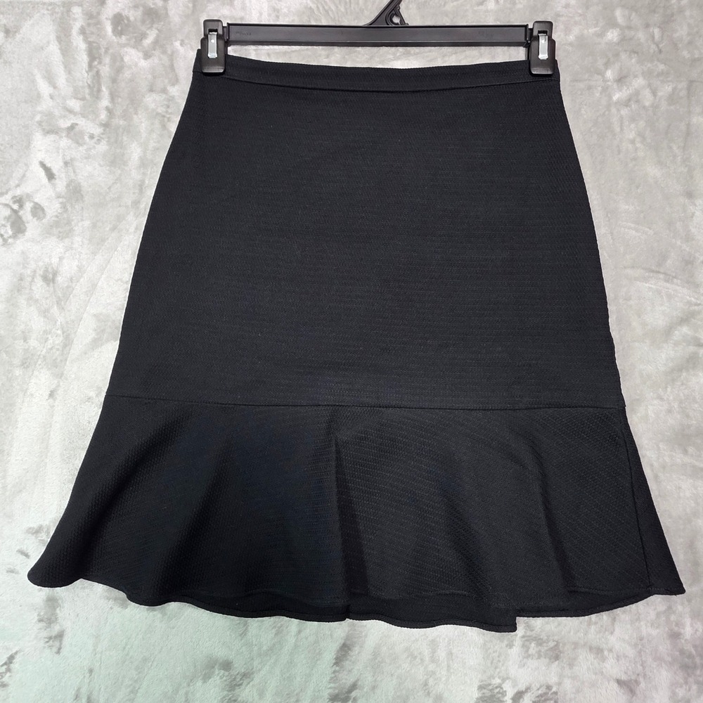 Ann Taylor Factory Black Textured Flounce Hem Skirt Sz 0 Office Professional